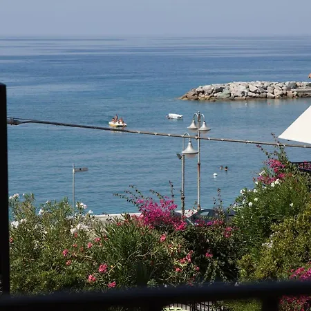 Aparthotel Donna Lea