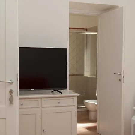 Aparthotel Donna Lea 4*