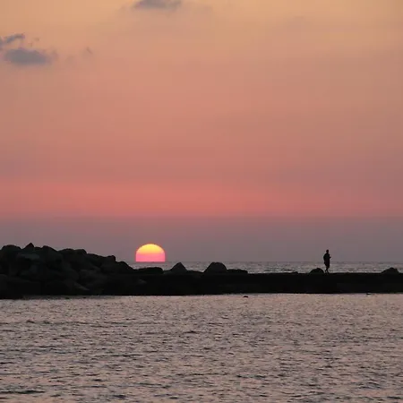 Donna Lea Aparthotel